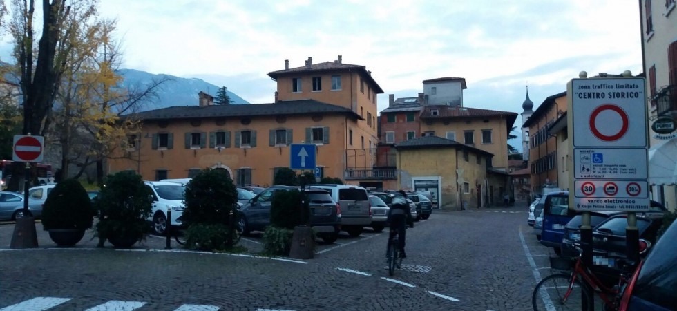 Ztl in centro storico? I disabili costretti ad andare a piedi perché il pulmino non può entrare